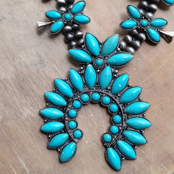 Squash Blossom necklace, earings - Picture 3 of 4